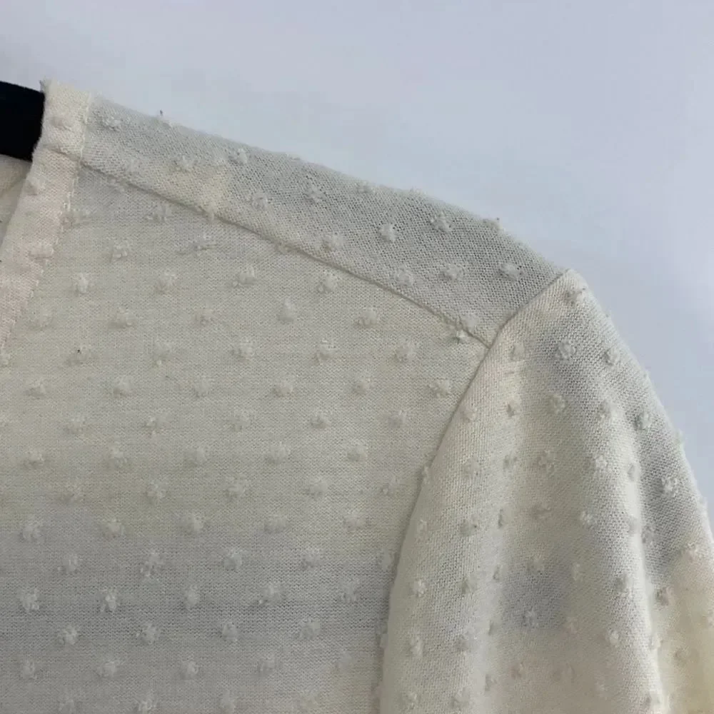 3For$20 Lauren Conrad Cream Dot Textured Top size Small